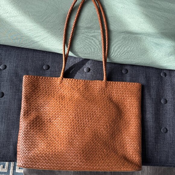 Like New: Quince Italian Letter Hand-Woven Tote - Picture 3 of 4